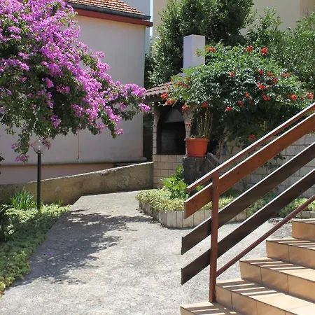 Apartament 872a Sali