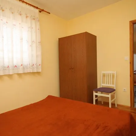 872a Apartman Sali